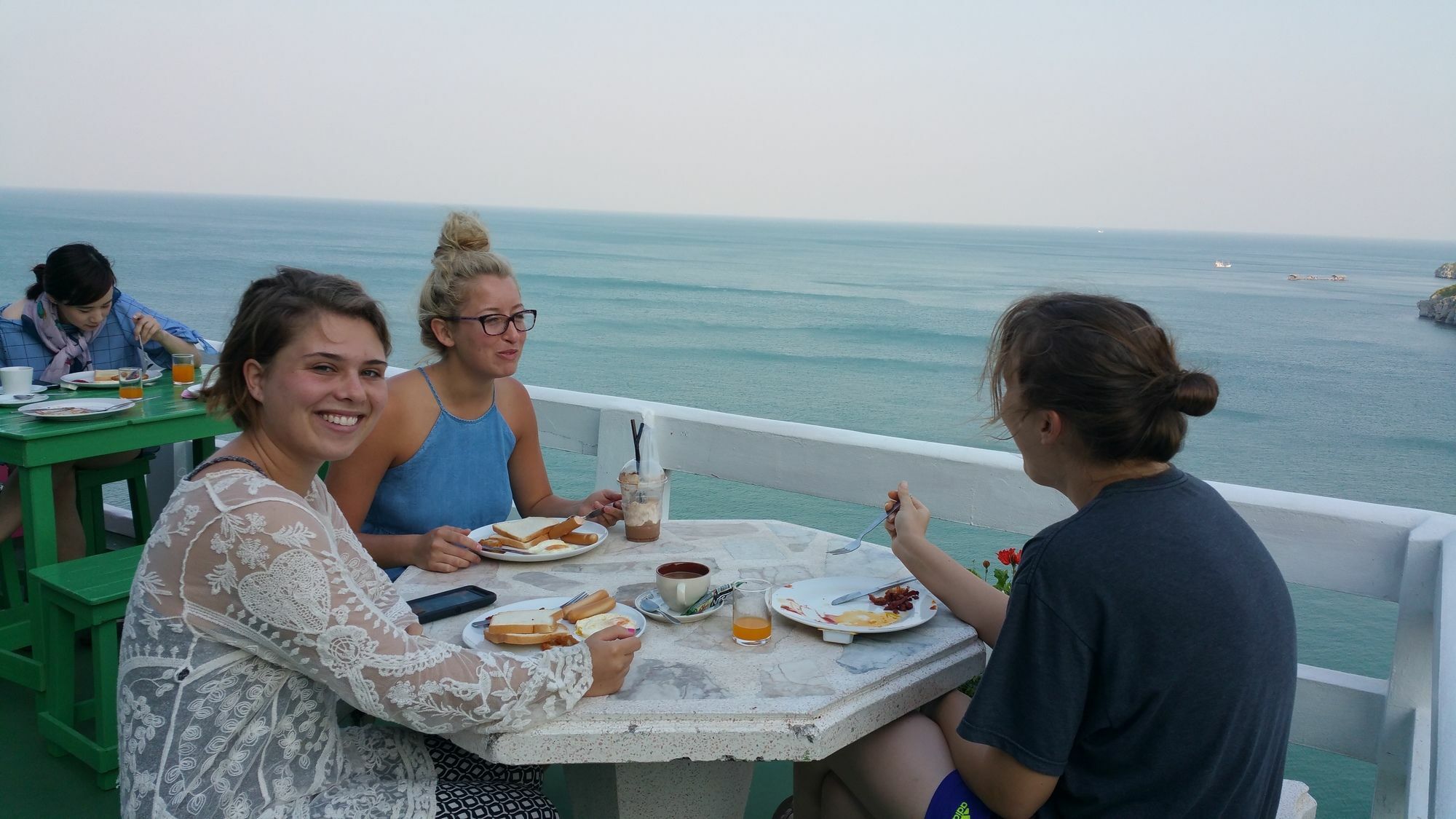 Ocean View Resort - Koh Sichang Eksteriør billede